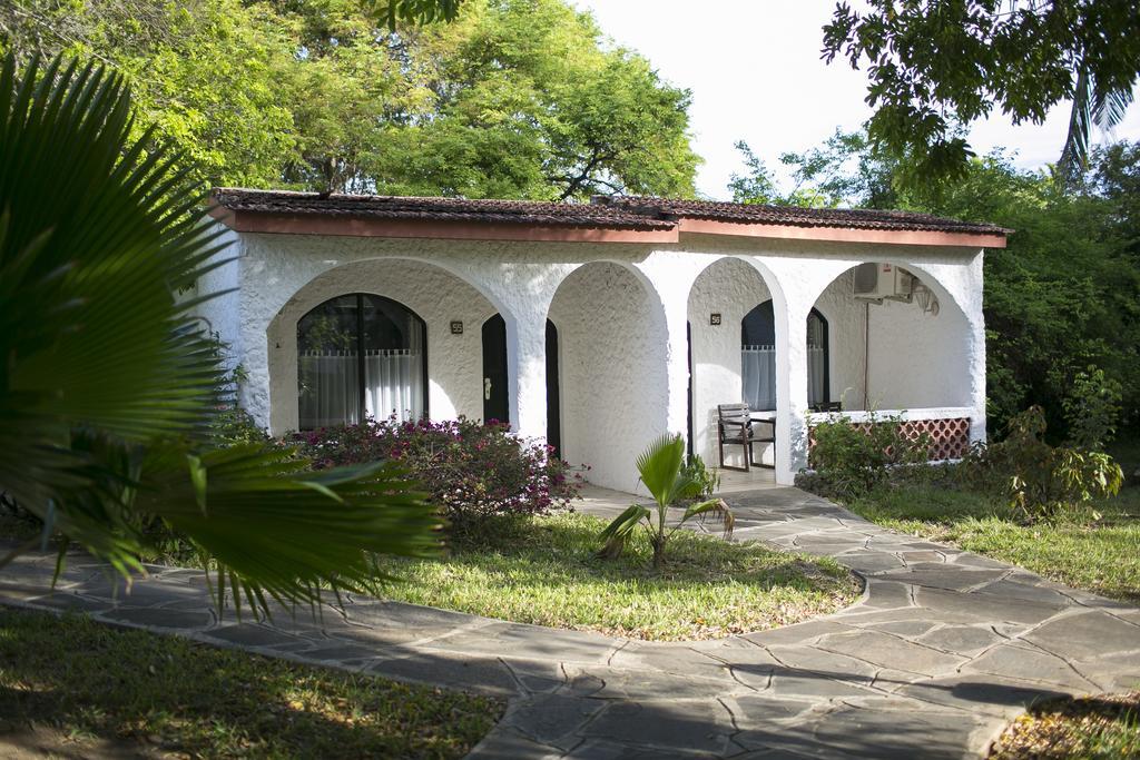 Diani Sea Lodge شاطئ دياني المظهر الخارجي الصورة